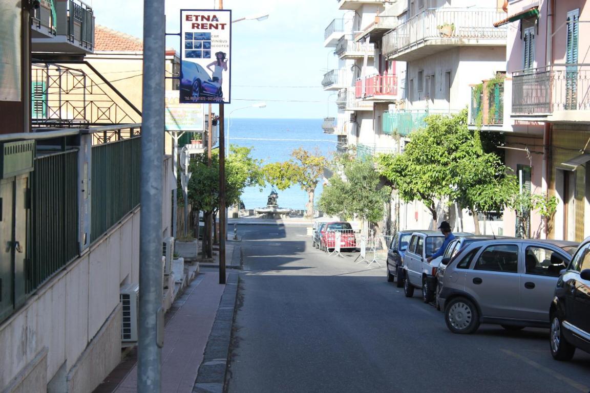 Monovano Di Schiso Giardini Naxos Eksteriør bilde